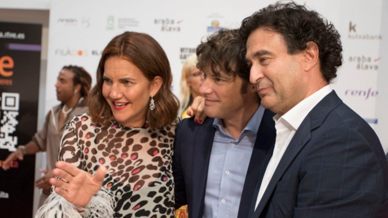 Samantha Vallejo-Nágera, Jordi Cruz y Pepe Rodríguez, en el FesTVal de Vitoria