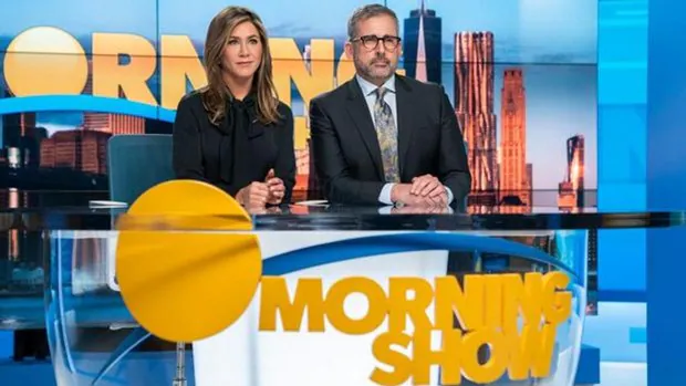 Imagen de la serie The Morning Show con Jennifer Aniston y Steve Carrell