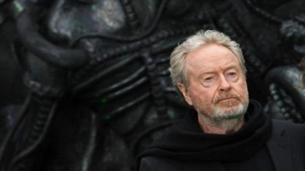 Ridley Scott, contra las películas de superhéroes: «No valen una mierda»