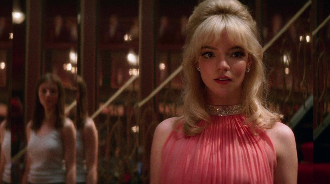 Las actrices Thomasin McKenzie y Anya Taylor-Joy, protagonistas de 'Última noche en el Soho'