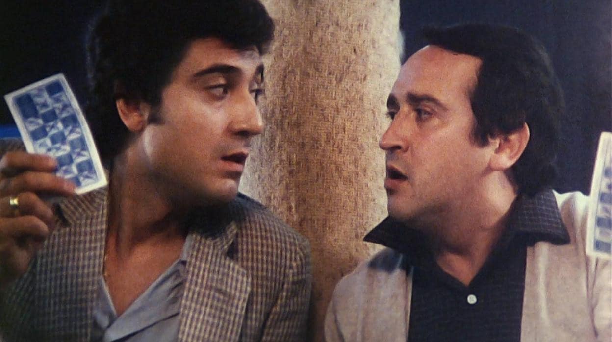 Andrés Pajares y Fernando Esteso, en la última escena de 'Los bingueros' (Mariano Ozores, 1979)