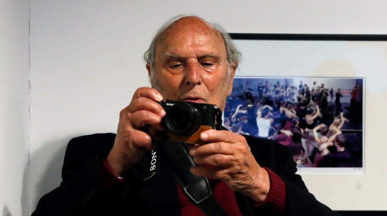 Carlos Saura, en una fotografía de archivo durante la presentación de 'Carlos Saura y la danza'