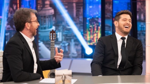 Michael Bublé destroza su imagen de romántico al desvelar qué le regaló a su mujer por San Valentín