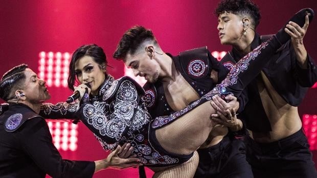 Chanel sí canta, sí baila y va a por todas en Eurovisión