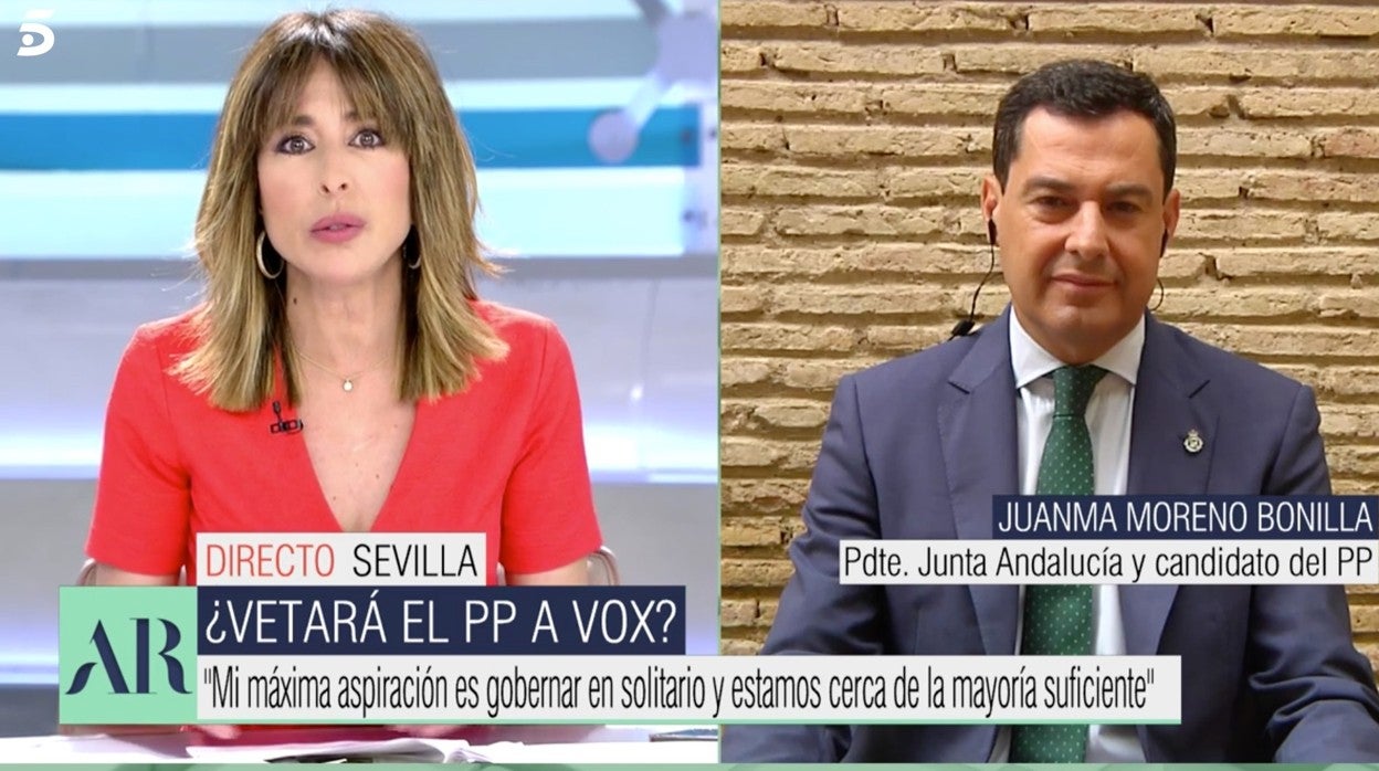 Ana Terradillos y Juanma Moreno Bonilla, en 'El programa de Ana Rosa'.