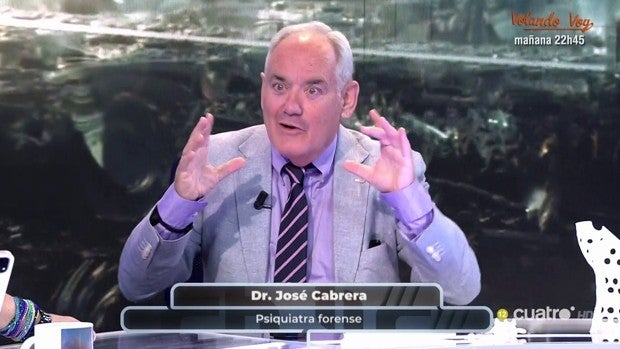 El doctor Cabrera se queda «pasmado» al presenciar en directo un cráneo impreso en 3D