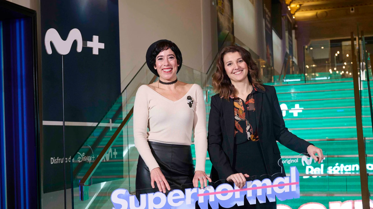 Marta Sánchez (izquierda) y Olatz Arroyo, creadoras de 'Supernormal'