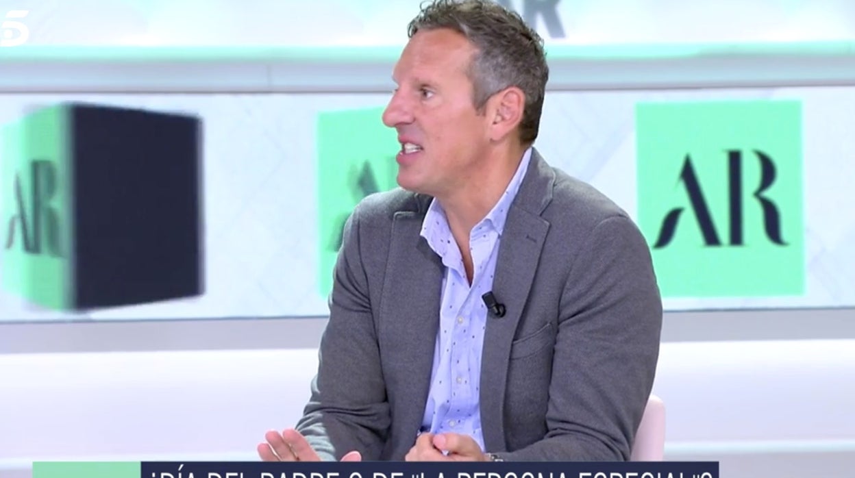 Joaquín Prat, colaborador de 'El programa de Ana Rosa', ha revolucionado el espacio.