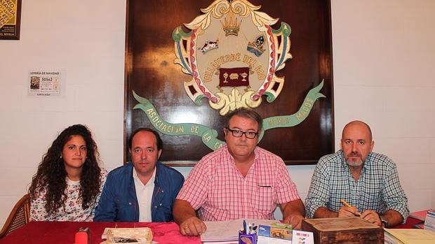 Eva Ramírez, Francico J.Martínez, Manuel Martínez y Juan M.Lozano, de la asociación Cabalgata de Reyes