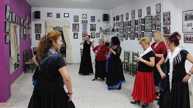 Las clases de flamenco se dan en inglés en Morón