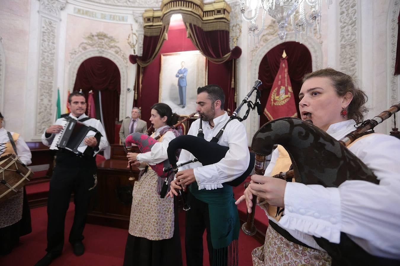 Reconocimiento al pueblo gallego en Cádiz