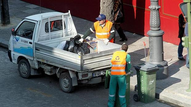 Desconvocada la huelga de basura en Jerez tras alcanzar un preacuerdo en el Sercla