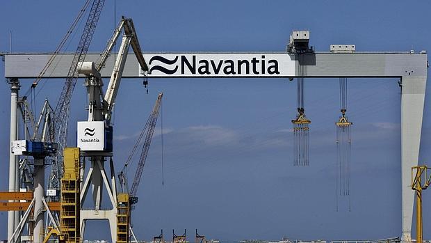 Los ingenieros navales se muestran expectantes ante los contratos de Navantia