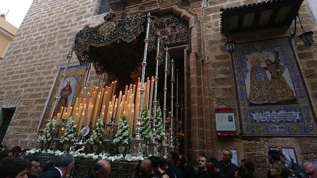 Un cuarteto vocal e instrumental acompañará a la Virgen de los Dolores