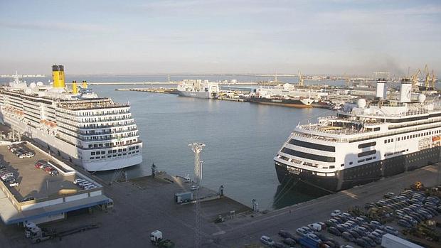 Diputación y APBC firman un protocolo para analizar la viabilidad de convertir Cádiz en base de cruceros