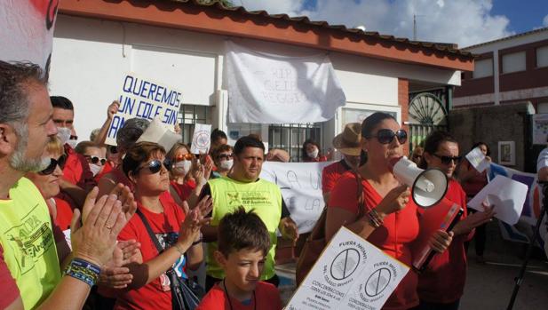 Padres y alumnos del colegio Reggio en Puerto Real