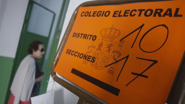 Los partidos políticos no hallan un espacio común en Cádiz