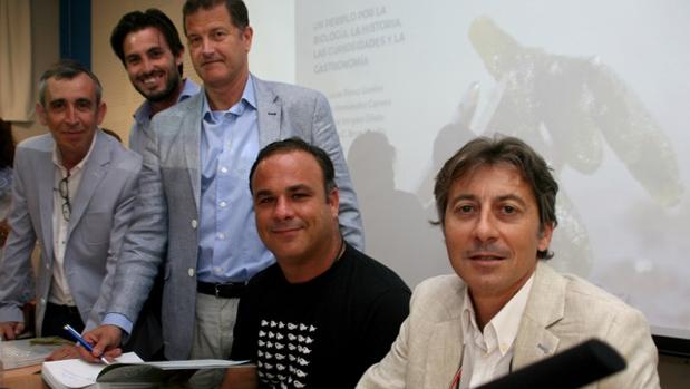 50 estrellas Michelin cocinan con algas en el nuevo libro de la UCA y el CEIMar