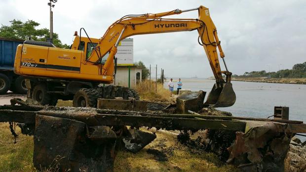 Arrancan los trabajos para la instalación de una nueva barrera &#039;antinarcos&#039; en el Guadarranque