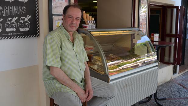 Este heladero utrerano comenzó coleccionando tebeos