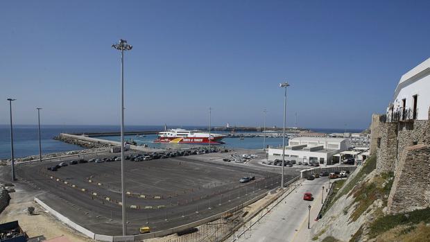 Detenidas dos personas en el puerto por comprar coches a sabiendas de que eran robados