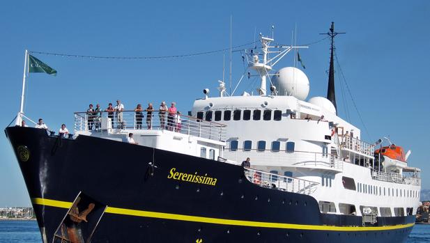 83 pasajeros del buque Serenissima inician hoy su crucero desde el Puerto de Cádiz