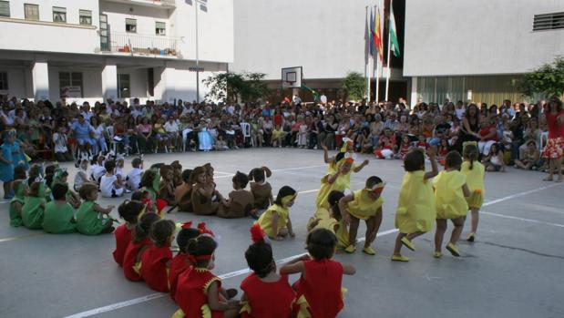 Francia premia al colegio Reyes Católicos de Cádiz por difundir su lengua y su cultura