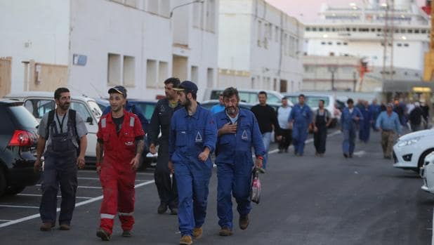 Salida de la mano de obra extranjera del astillero de Cádiz