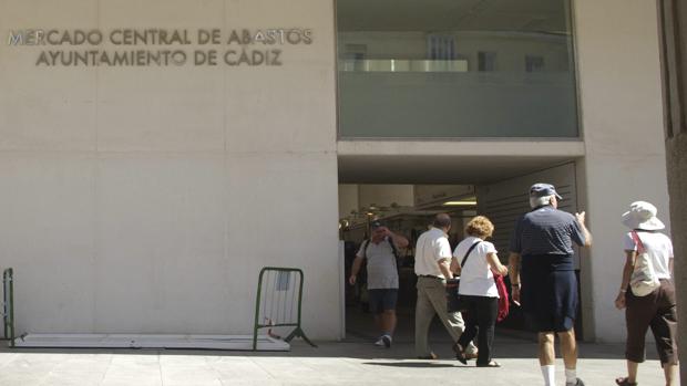 Detenida una mujer por menudeo de drogas cerca del Mercado de Abastos