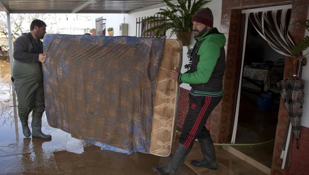 Vejer y Conil, tras la lluvia llegan el recuento de las pérdidas