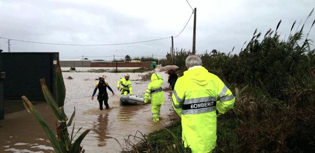 La intensa lluvia deja cultivos anegados y carreteras cortadas en la provincia de Cádiz