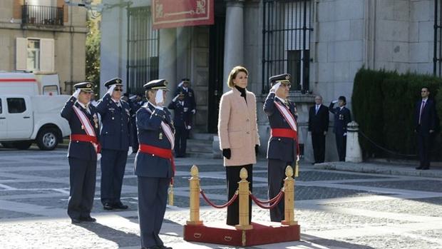 Cospedal visita este miércoles el buque &#039;Juan Carlos I&#039; en aguas de la bahía de Cádiz