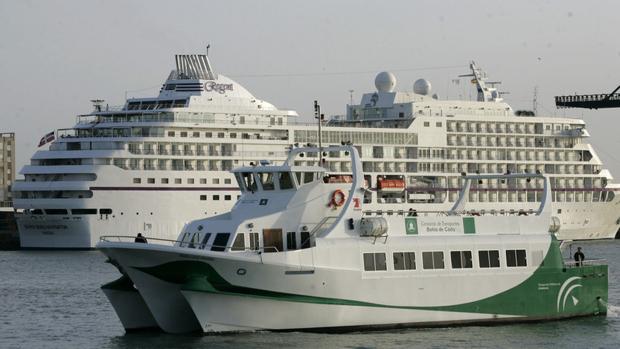 Continúan suspendidas las conexiones por catamarán entre Cádiz, El Puerto y Rota