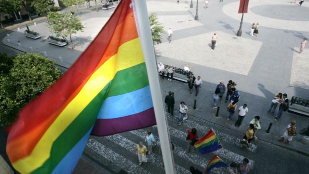 La UCA no cederá la ESI a Jokin de Irala, considerado un «conferenciante homófobo»