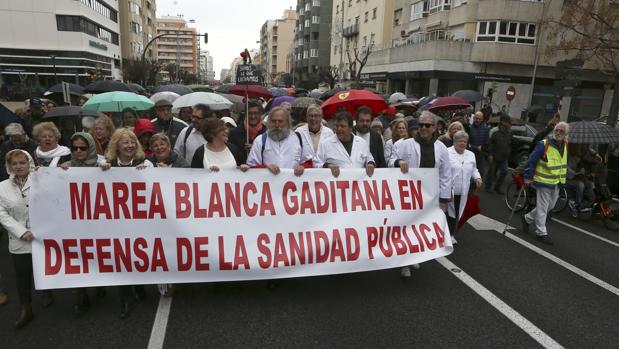 El Puerta del Mar regresa a la lista de hospitales andaluces con más denuncias