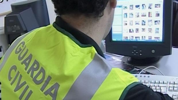 La Guardia Civil ha detenido a un vecino de La Rinconada por un delito de revelación de secretos