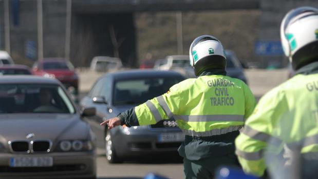 Tráfico pondrá en marcha el próximo lunes una campaña de vigilancia sobre el uso del cinturón