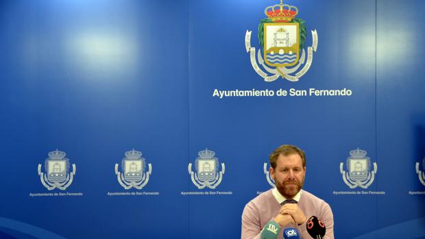 El Ayuntamiento de San Fernando no se plantea el cese de Ana Lorenzo