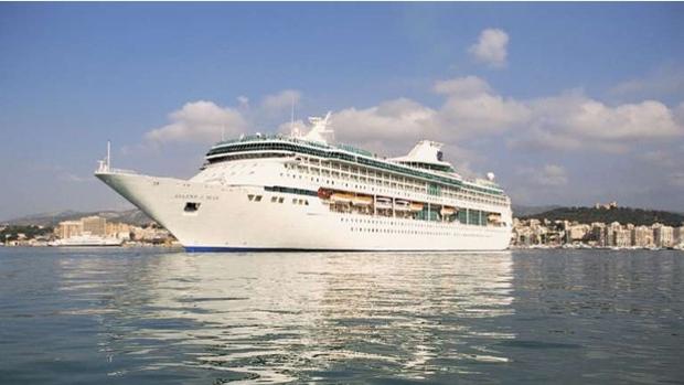 El crucero Discovery 2 llega al puerto con 1.000 directores de agencias de viaje a bordo