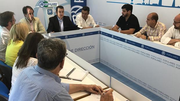 El PP de Cádiz refuerza de su estructura territorial impulsando los congresos locales