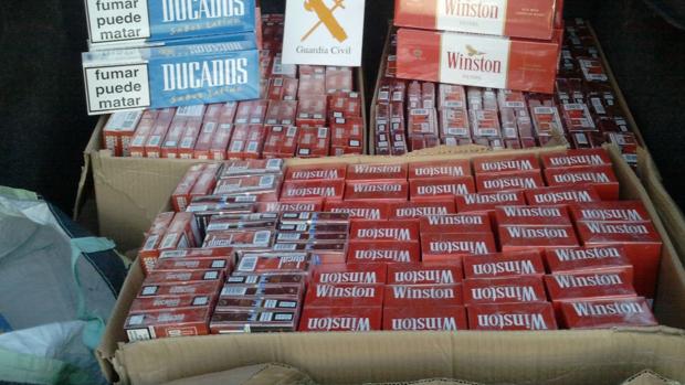 Intervienen 1.570 cajetillas de tabaco de contrabando en dos actuaciones en La Línea