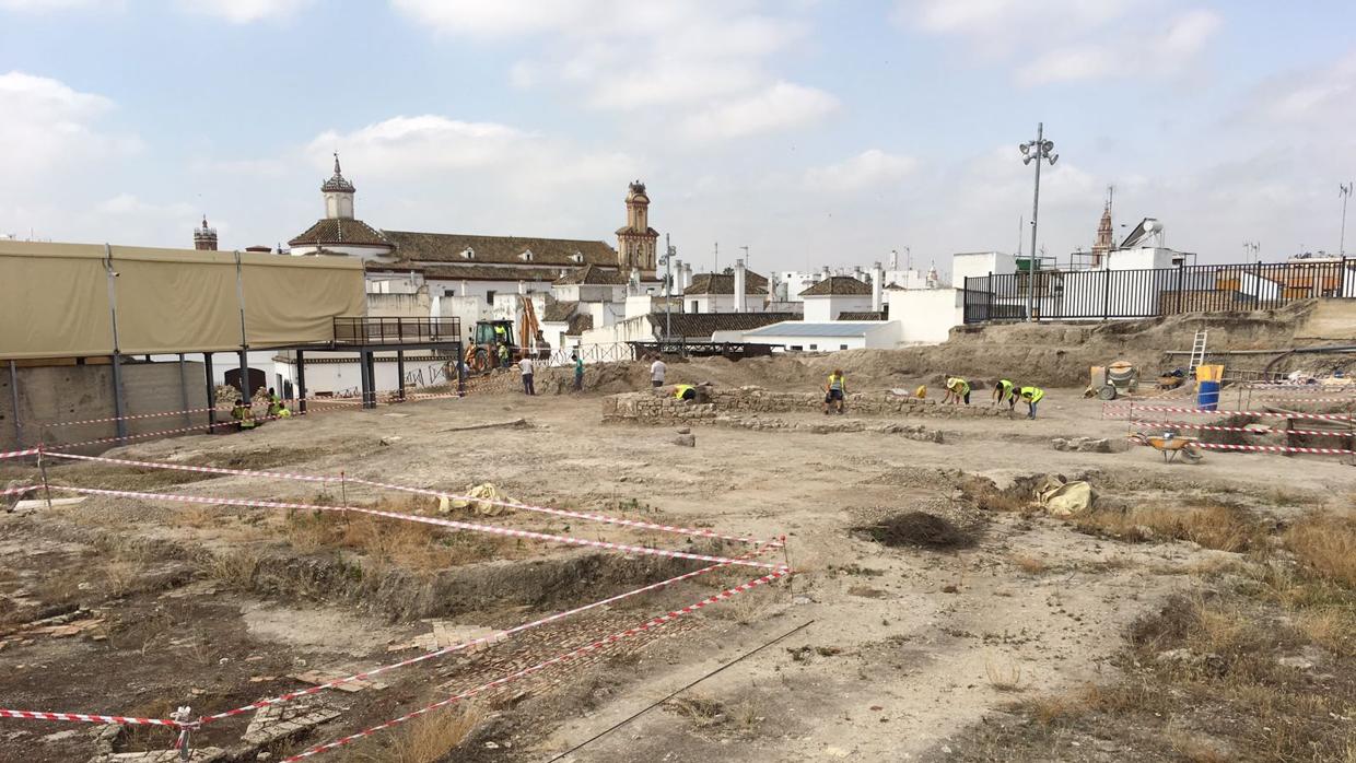 La Junta ha aprobado la limpieza del patio central de la Plaza de Armas