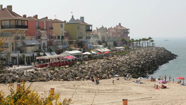 Vista parcial de la urbanización de Puerto Sherry, en El Puerto