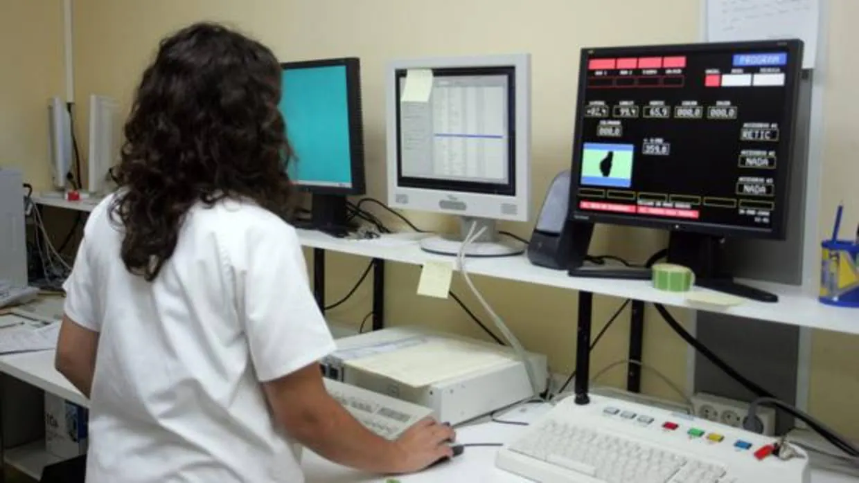 El servicio de Radioterapia del Hospital de Jerez registra medio centenar de pacientes en su primer mes