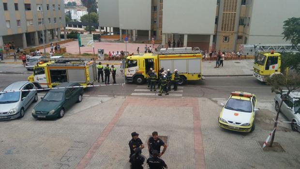 Detenido un menor por incendiar la vivienda de los detenidos por el apuñalamiento de Algeciras