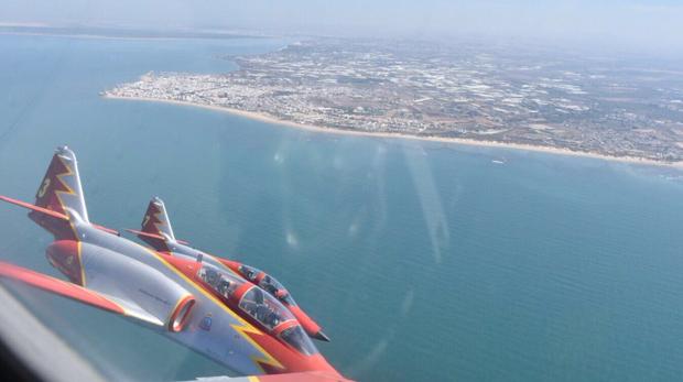 La Patrulla Águila ya ensaya en Rota