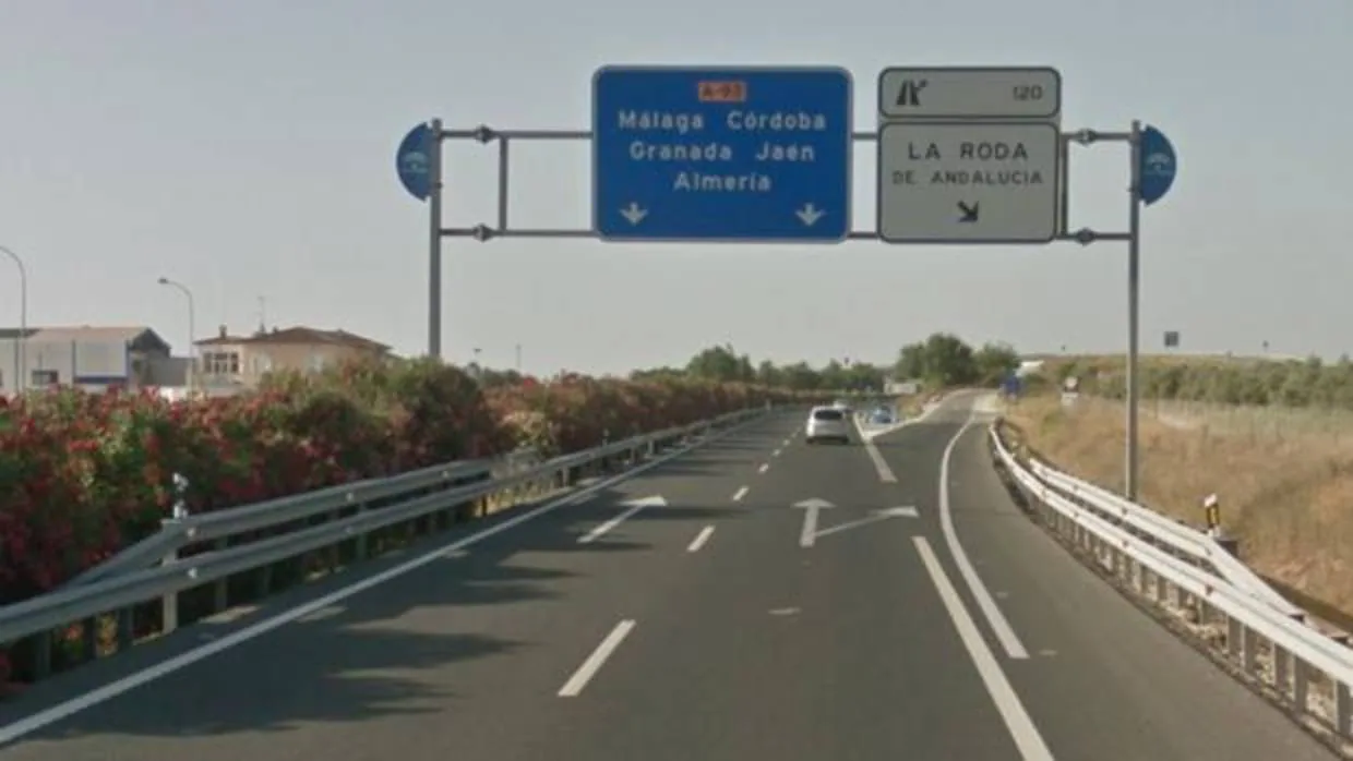 El accidente ha tenido lugar en la A-92, a la altura de La Roda de Andalucía