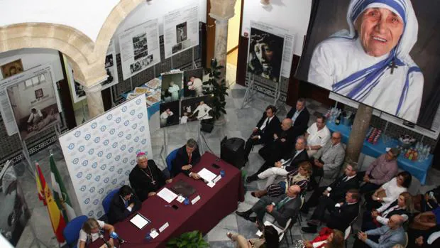 Zornoza inaugura en Cádiz el Centro de Estudios Superiores Juan Pablo II