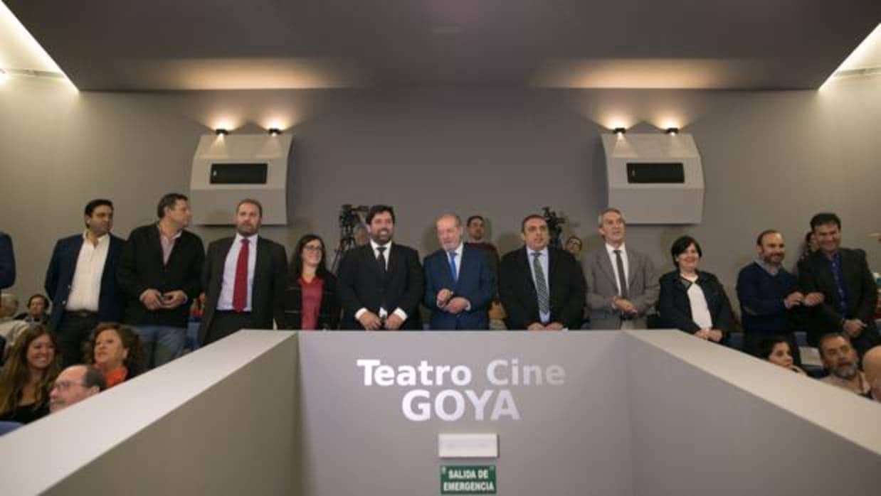 El cine-teatro Goya fue inaugurado por el presidente de la Diputación de Sevilla Fernando Rodríguez Villalobos