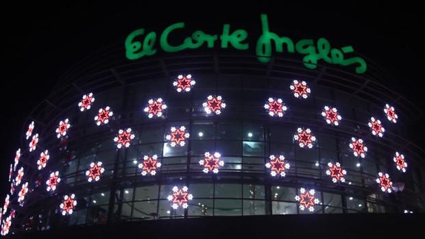 Corte Inglés de Cádiz estrena la iluminación navideña